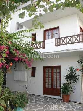 Alexandros Studios & Apartments 4